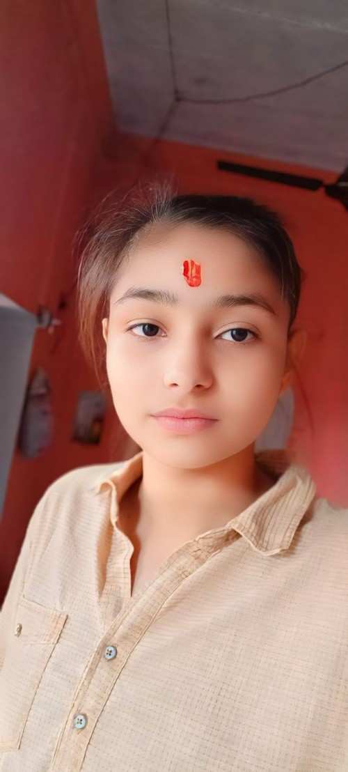 Khushboo kumari All Academic Subjects home tutor in Varanasi.